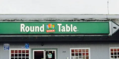 Round Table Pizza