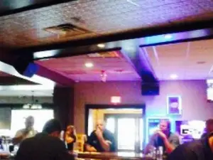 Racks Pub & Grill