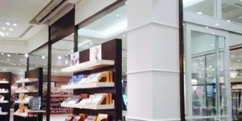 Godiva, Lalaport Iwata