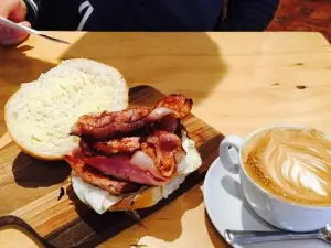 Common Groundz Community Cafe