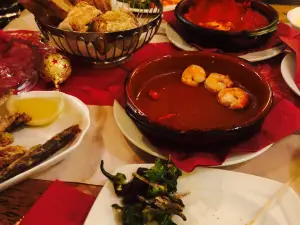 Plaza Madrid - Tapas y más