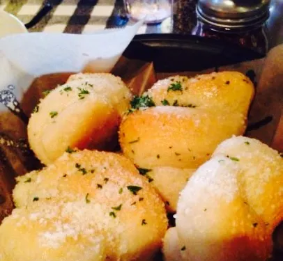 Ipp's Pastaria & Bar