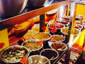 Meenachee's North & South Indian Cuisine