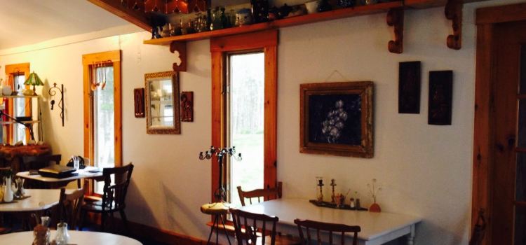 Danena's Bakery & Bistro