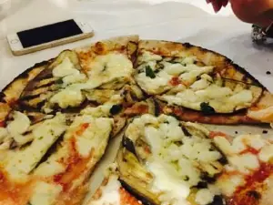 Quattro La Pizzeria