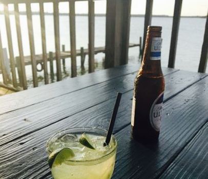 Riverside Inn Marina & Restaurant