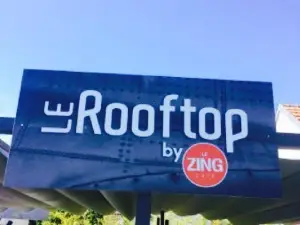 Le Zing Café