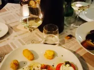 Al Mare Restaurant & Bar
