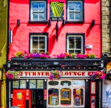 Turner's Lounge