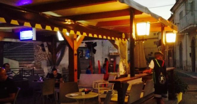 Bar Tropical