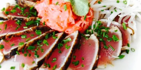 Mahoney's Atlantic Bar & Grill