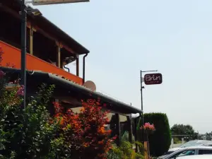 Lucas Bar Trattoria