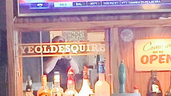 Ye Olde Squires Restaurant & Pub