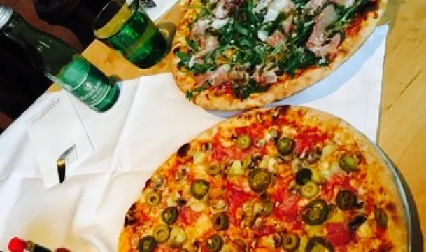 Restaurant Pizzeria Höllboden