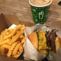 Shake Shack Theater District User Photo