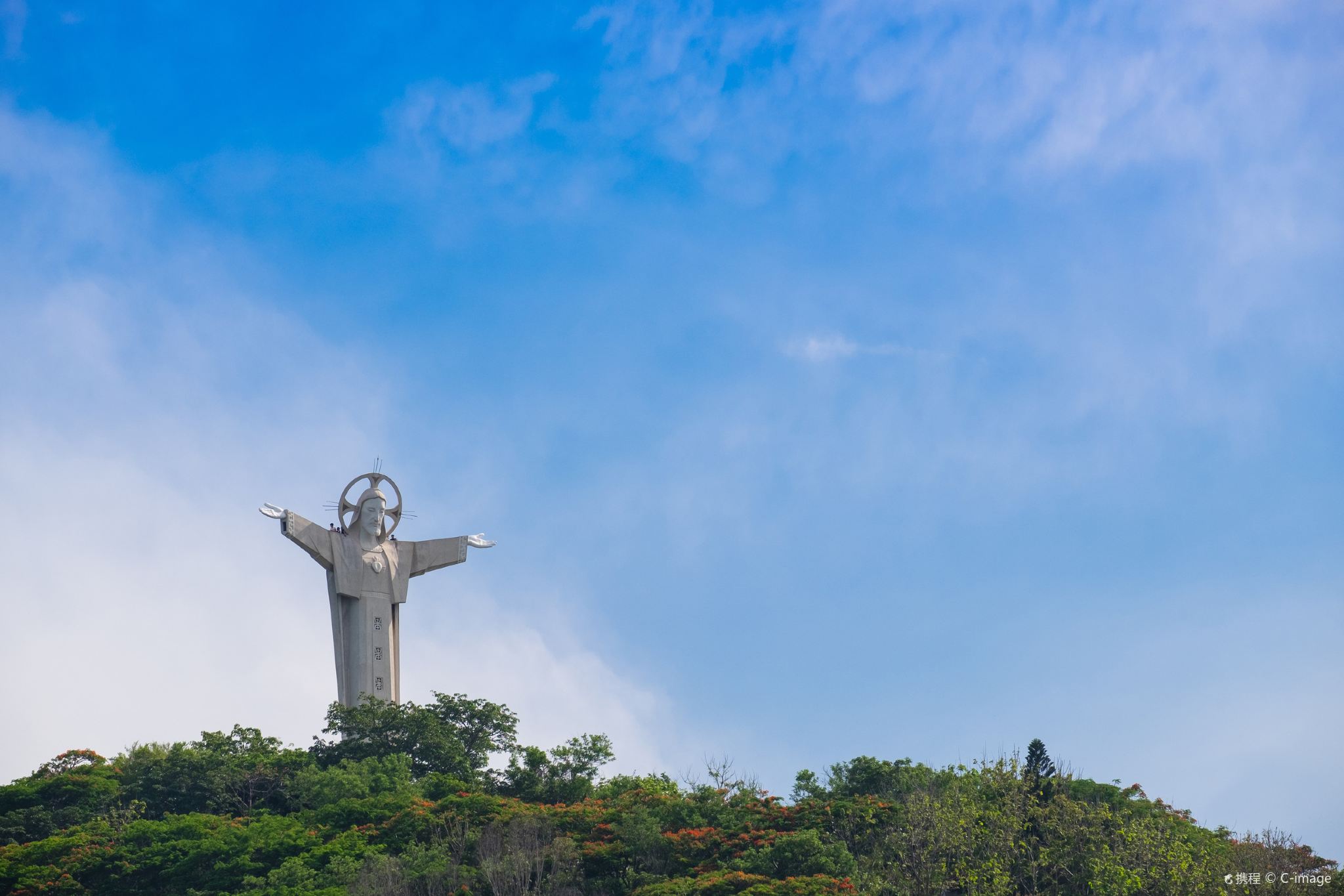 [Guida in inglese] Tour di un giorno a Vũng Tàu, Vietnam, con prelievo gratuito dei clienti a Phạm Ngũ Lão e pranzo incluso