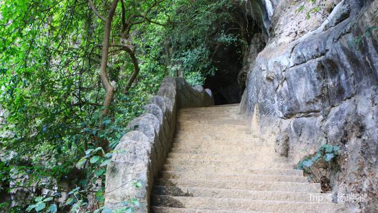 단구이옌 동굴 유적지