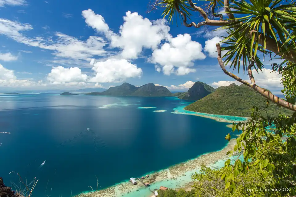 5_Bohey Dulang Island