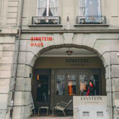 Einstein cafe & bel etage User Photo