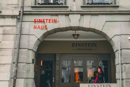 Einstein cafe & bel etage