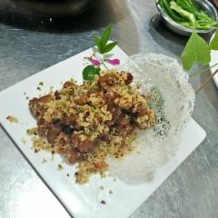 红色荣坊主题文化餐厅(泸定店) User Photo