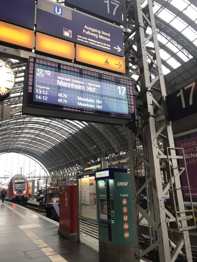 フランクフルト マイン 中央駅 フランクフルト の旅行レビュー Trip Comトラベルガイド