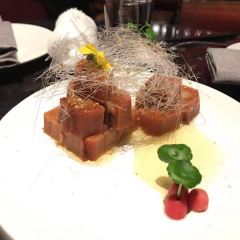 SU YAN User Photo