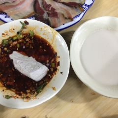 有吃不瞒天地·飞哥豆花 User Photo