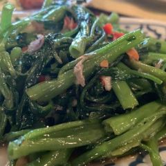 Ban Khun Mae User Photo