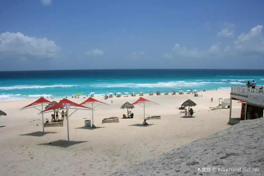 Hotels near Hotel Zone