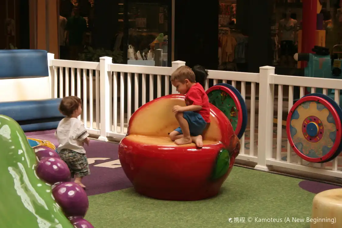 Hotels near Etnapolis