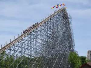 Kentucky Kingdom & Hurricane Bay