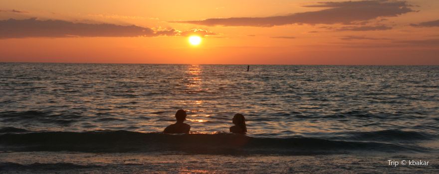 Indian Wells Beach