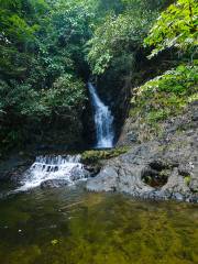 Khiri Phet Waterfall