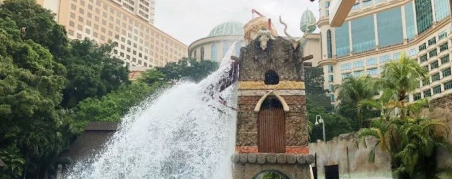 Tiram Indoor Water Park
