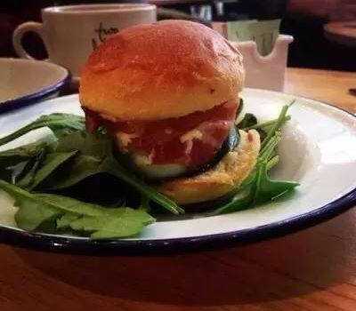 Two Hands Cafe.