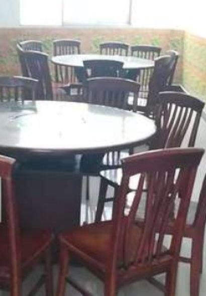 永姚香飯店老字型大小臘排骨臘豬腳