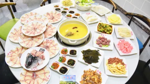 醉渔翁鱼庄(坪东店) in Xingyi