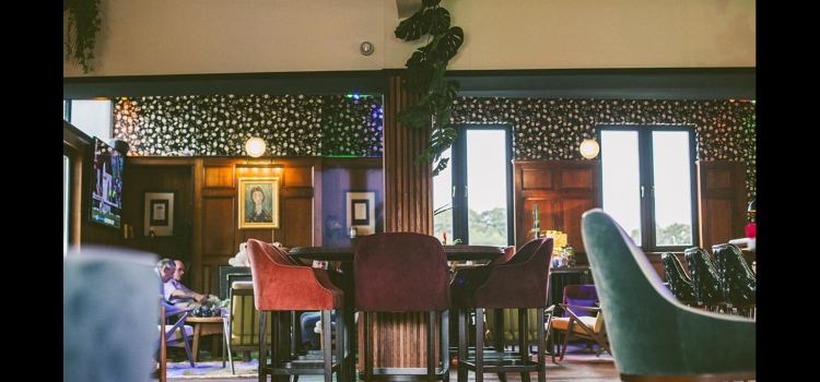 Castle Kitchen + Bar