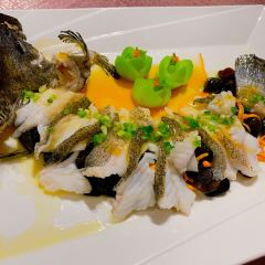 Sun Chateau On The Bund User Photo