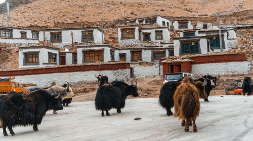 덩부 사원