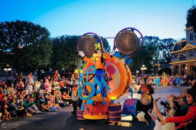 Top 10 Theme Parks in the World