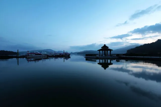 A Practical Strategy for Visiting Sun Moon Lake