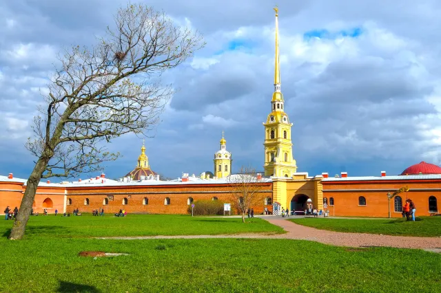 10 Must-see Sights of St. Petersburg