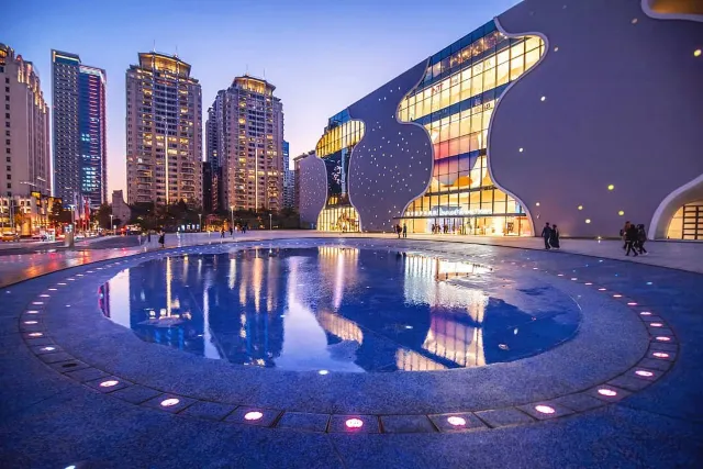 【台中必到】10個超人氣必玩台中景點