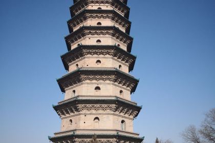 多嘴肉蟹煲(吉林财富购物广场店)