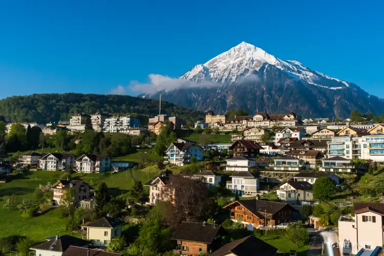 Hotels in Spiez