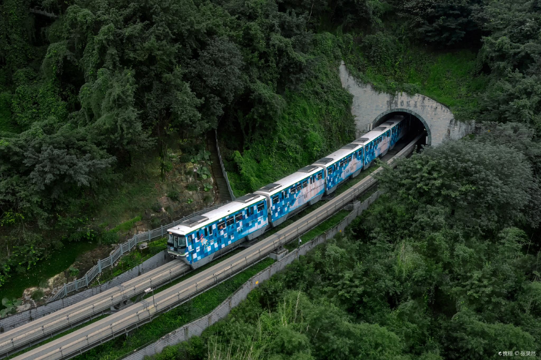 ทัวร์ส่วนตัวฉงชิ่งแบบรวมทุกอย่างพร้อมสถานที่ห้ามพลาด