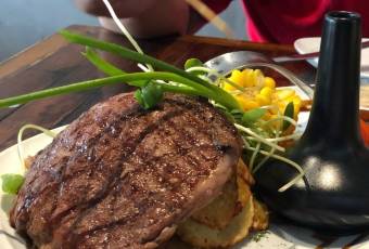 EAT Bar & Grill Restaurant Karon user photo