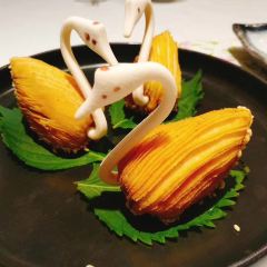 JADE RIVER User Photo